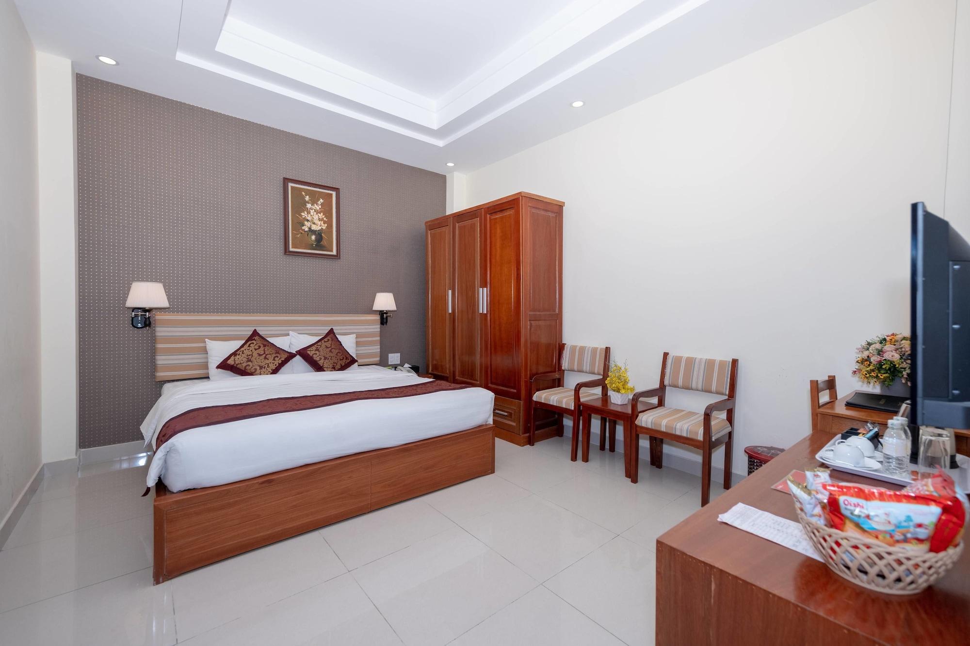 Airport Saigon - Gần ẩm Thực đêm Chợ Phạm Văn 3*